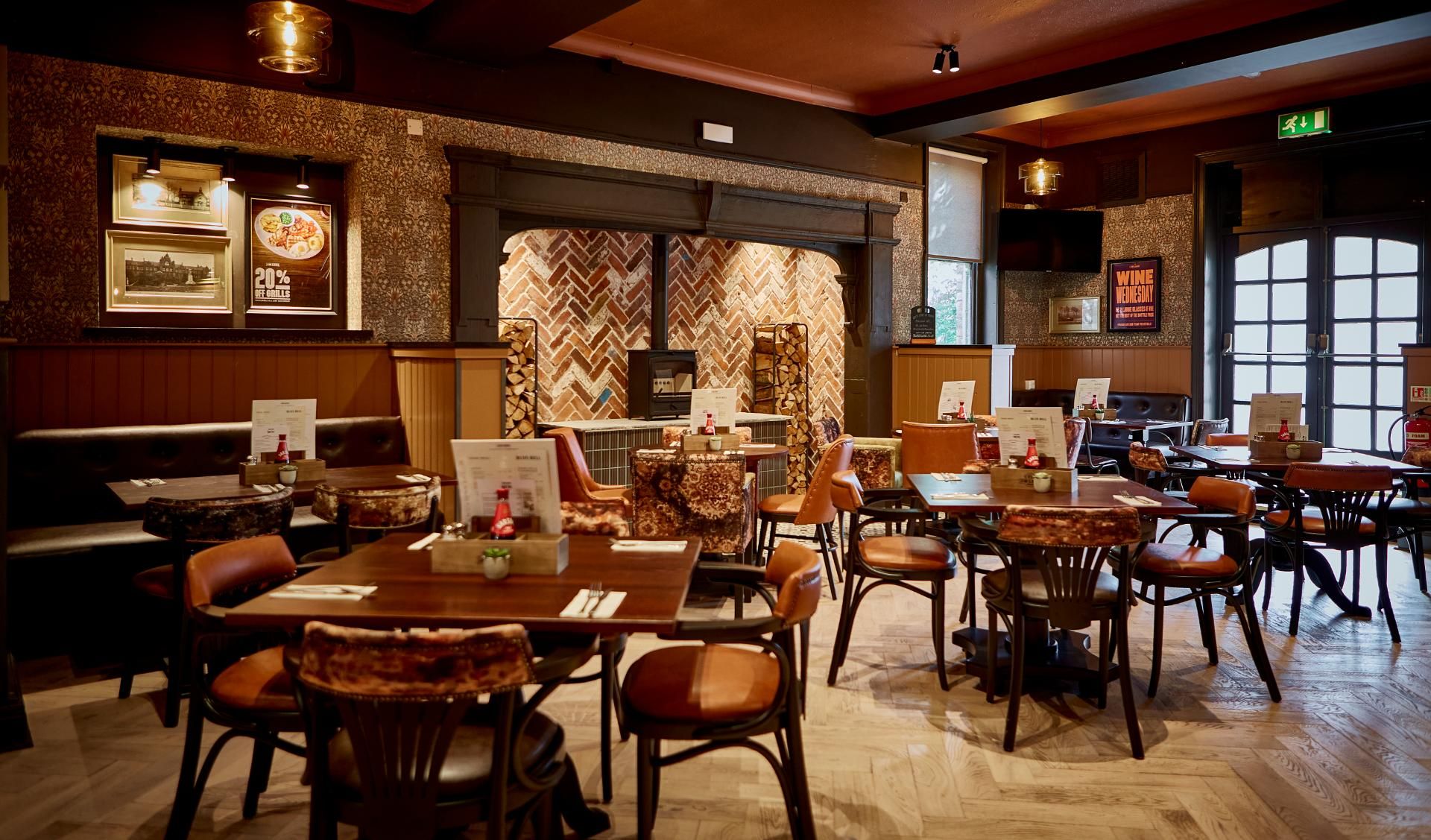 blue bell inn dress code Pub & Restaurant in Monton Salford BOUND804PM Stacy Adams Shoes Plaza Size:UK 8 (Buy Now)